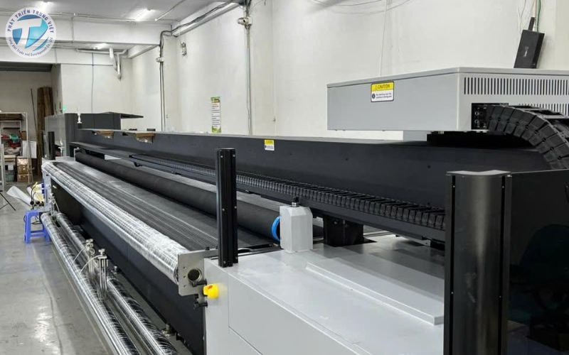 Máy in khổ 6m8 có hiệu suất in ấn cao